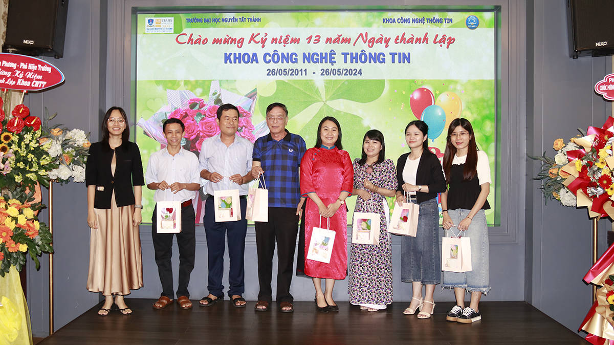 Welcome Event Celebrating the 13th Anniversary of the Founding of the IT Faculty, Nguyen Tat Thanh University (May 26, 2011 - May 26, 2024)